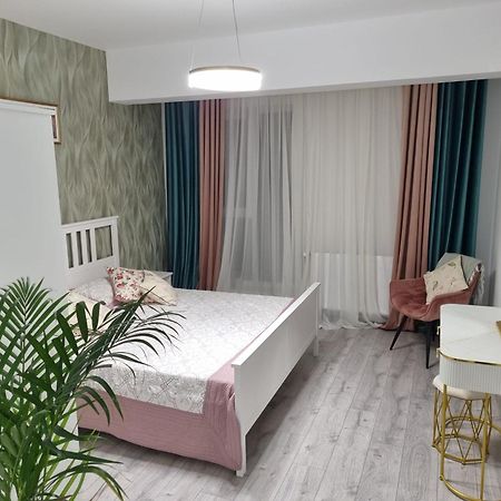 One Residence Popesti-Leordeni Экстерьер фото