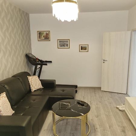 One Residence Popesti-Leordeni Экстерьер фото
